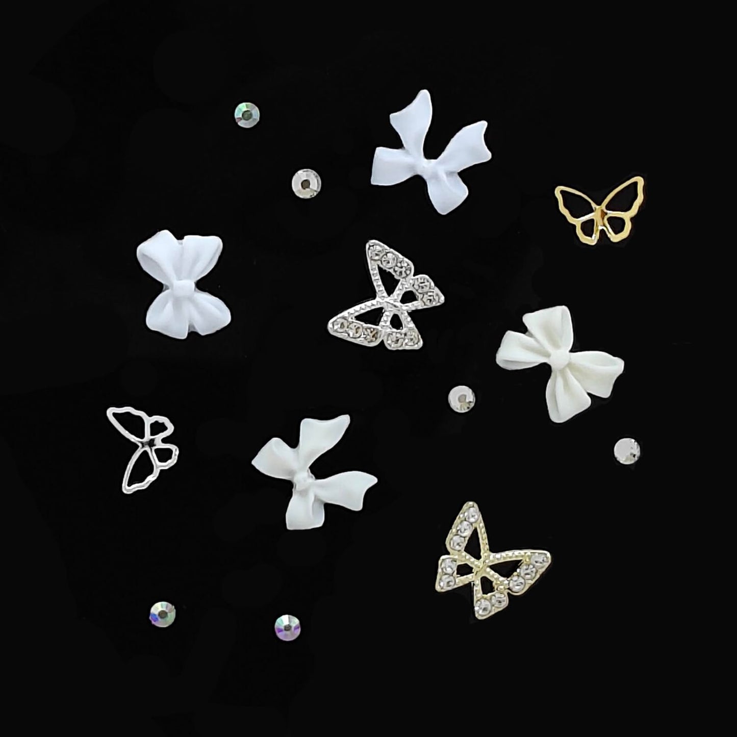 S.A.V.I 3D Nail Art Decoration Kit – 12 Section Box with White & AB Crystal Rhinestones, Bow Butterfly Designs, Flat-Back Glass Alloy Resin DIY Accessories, 31g
