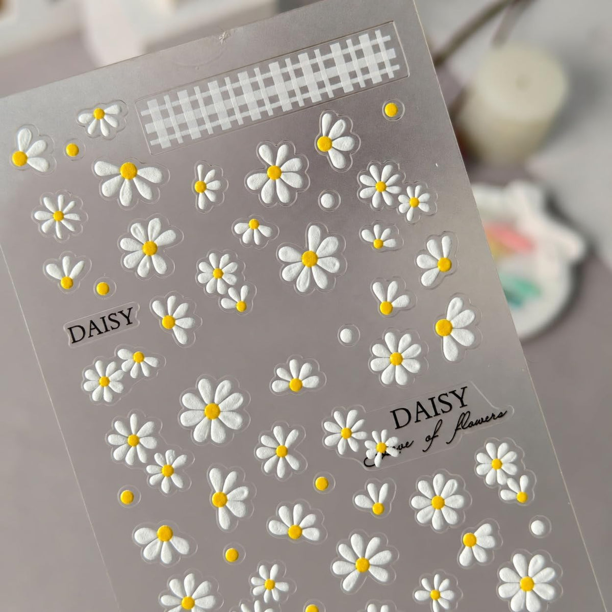 S.A.V.I 3D Floral Nail Art Stickers Self Adhesive Daisy Decals 3 Sheets | White & Yellow Flowers, Green Leaf Accents, Easy Peel & Apply, DIY Manicure, 7 x 10 cm