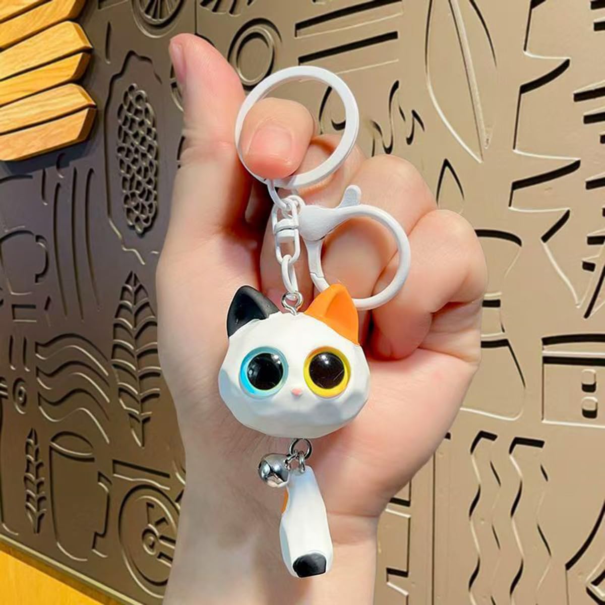 S.A.V.I Cute Cat Keychain Resin Kawaii Key Ring Charm for Bags & Keys, White Finish, 7 x 3.3 cm Pendant, Durable Handcrafted Accessory, Lightweight Gift for Women, Girls, Backpack & Purse Decor