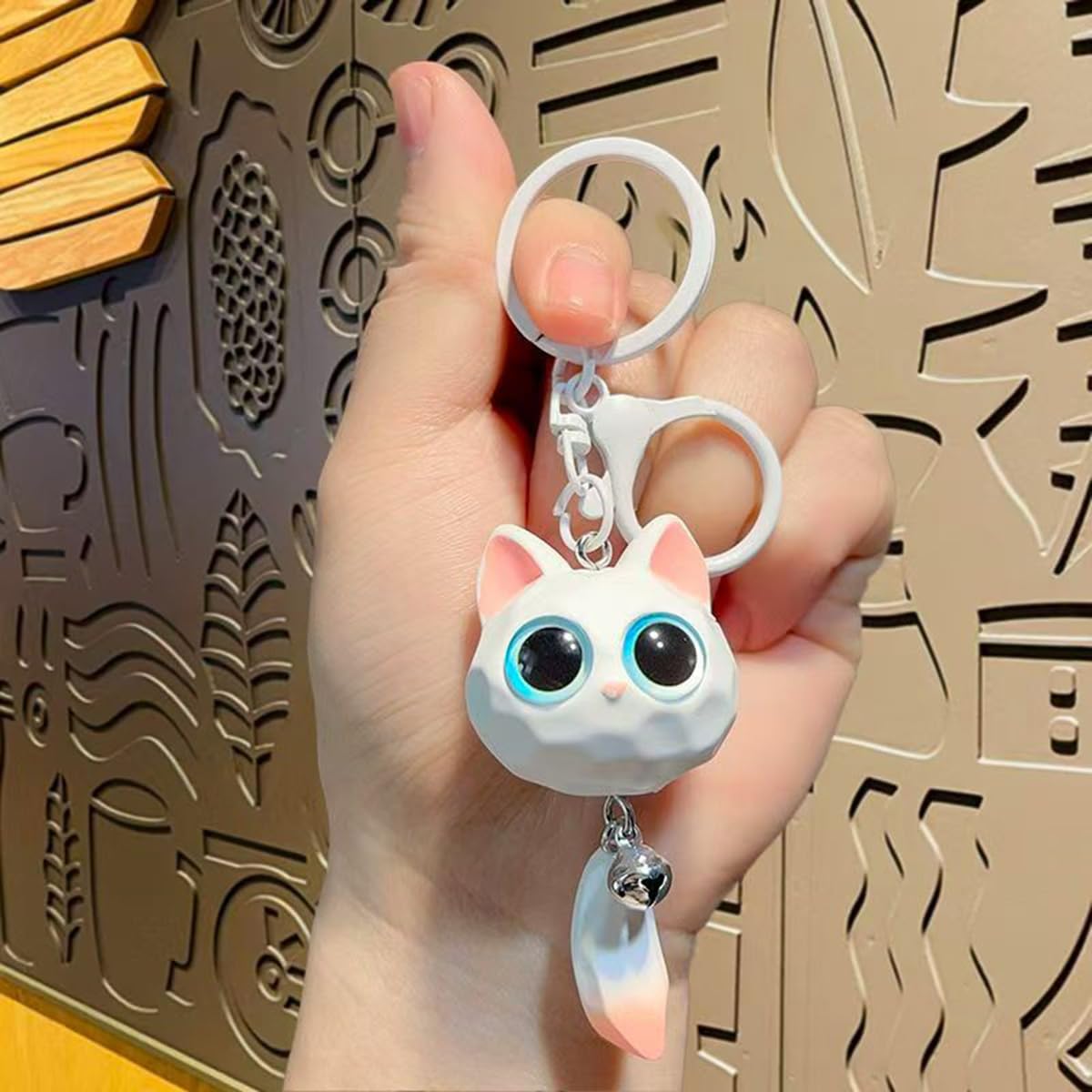 S.A.V.I Cute Resin Cat Keychain for Women & Girls Kawaii Bag Charm White, Handcrafted Animal Pendant, 7 x 3.3 cm, Lightweight Accessory Backpack, Purse, Car Keys
