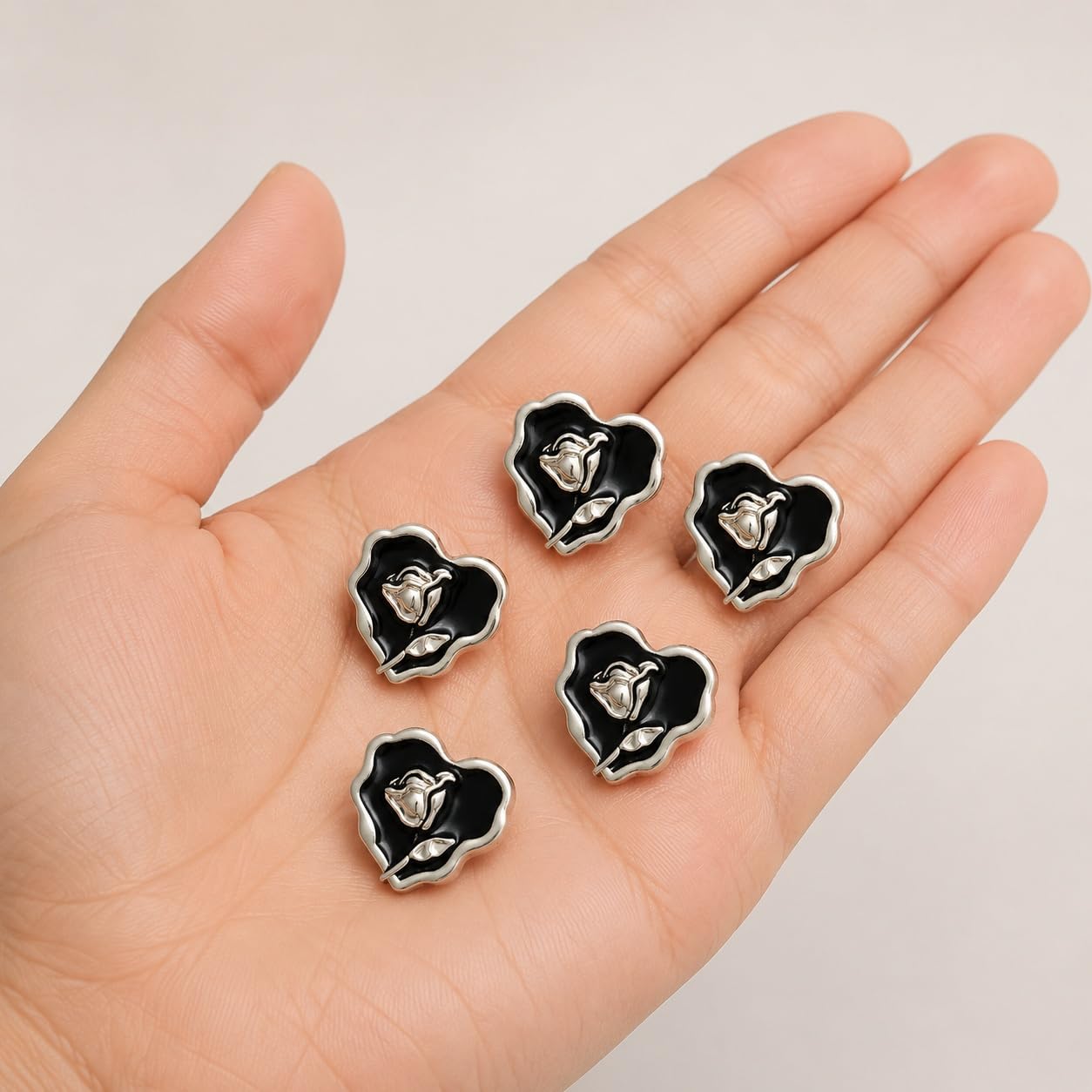 S.A.V.I Heart Shank Buttons with Rose Design 17.5mm, Set of 6 | Black & Silver, For Dresses & Blazers, DIY Crafts, Decorative Fasteners, For Jackets & Vests