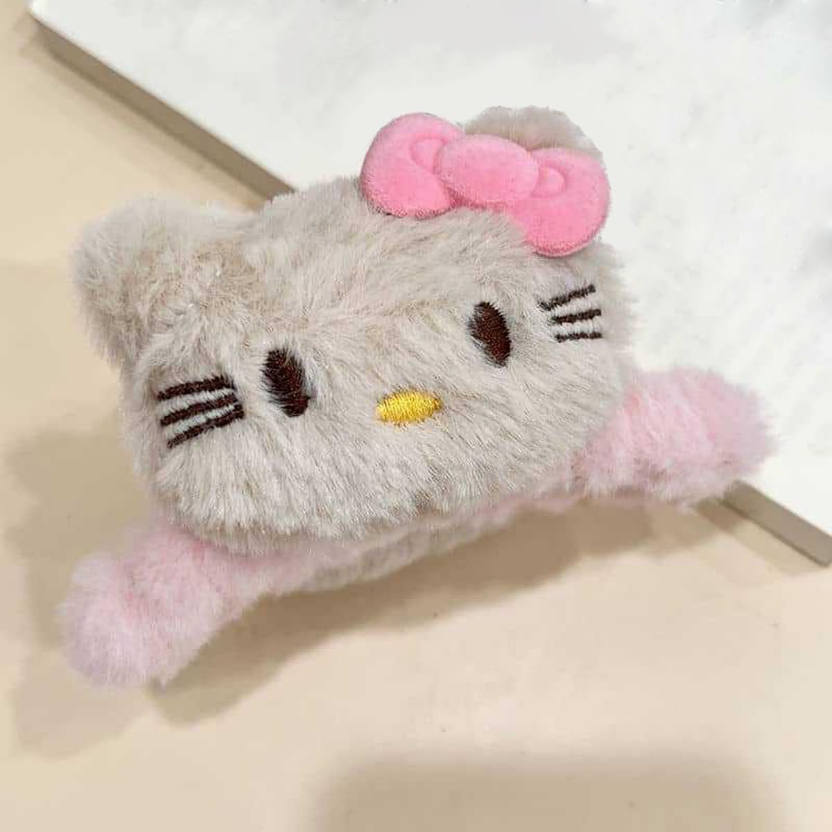 S.A.V.I Cute Plush Kitten Hair Claw Clip 12 cm for Women & Girls | Soft Faux Fur Cat Design in Pink & Cream | Strong Grip Clutcher for Thick Hair | Stylish Daily Hair Accessory
