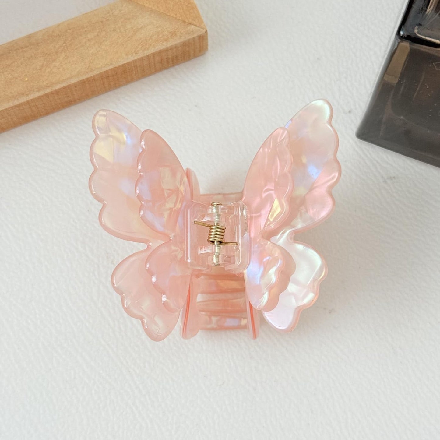 S.A.V.I Butterfly Hair Claw Clip for Women & Girls | Iridescent Mermaid Pink Acrylic Hair Clutch 7.5 cm | Strong Hold Jaw Clip | Korean Style Elegant Hair Accessory for Daily & Party