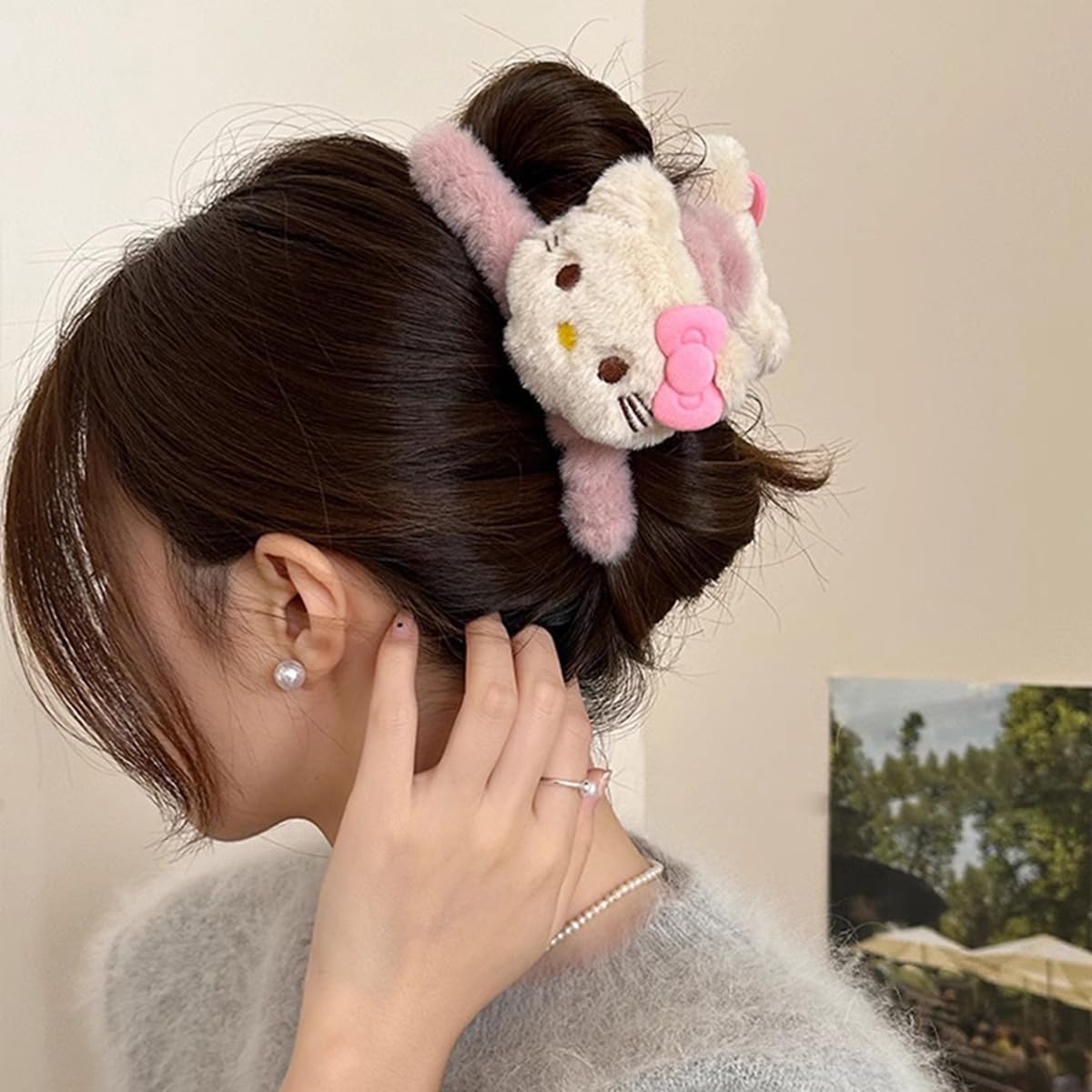 S.A.V.I Cute Plush Kitten Hair Claw Clip 12 cm for Women & Girls | Soft Faux Fur Cat Design in Pink & Cream | Strong Grip Clutcher for Thick Hair | Stylish Daily Hair Accessory