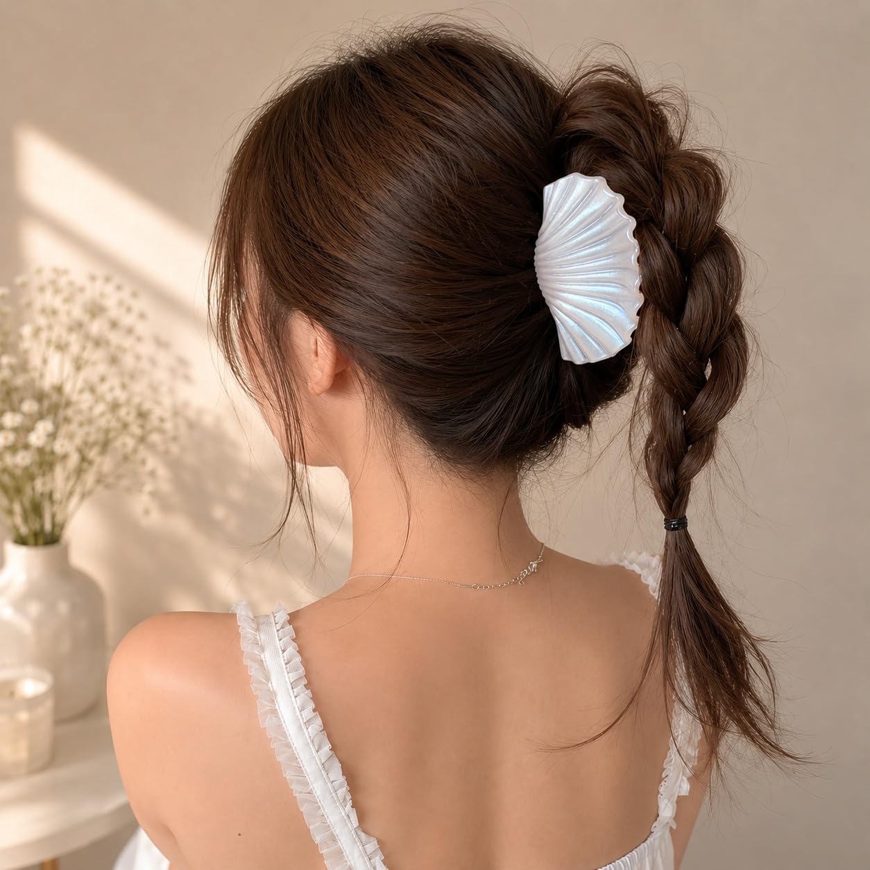 S.A.V.I Shell Hair Claw Clip for Women, Large Off White 10 cm | Iridescent Resin, Secure Grip, Thick & Long Tresses, Party & Office Styling, Daily Use