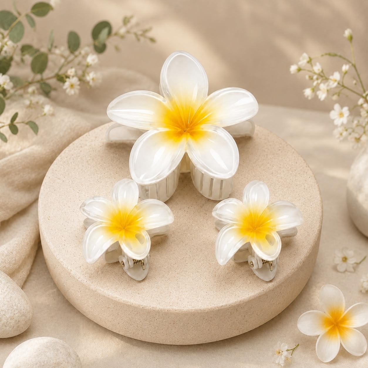 S.A.V.I Floral Resin Plumeria Hair Claw Clips White 8cm & 4cm | Set of 3, Strong Grip, Lightweight, Tropical Style, Women & Girls