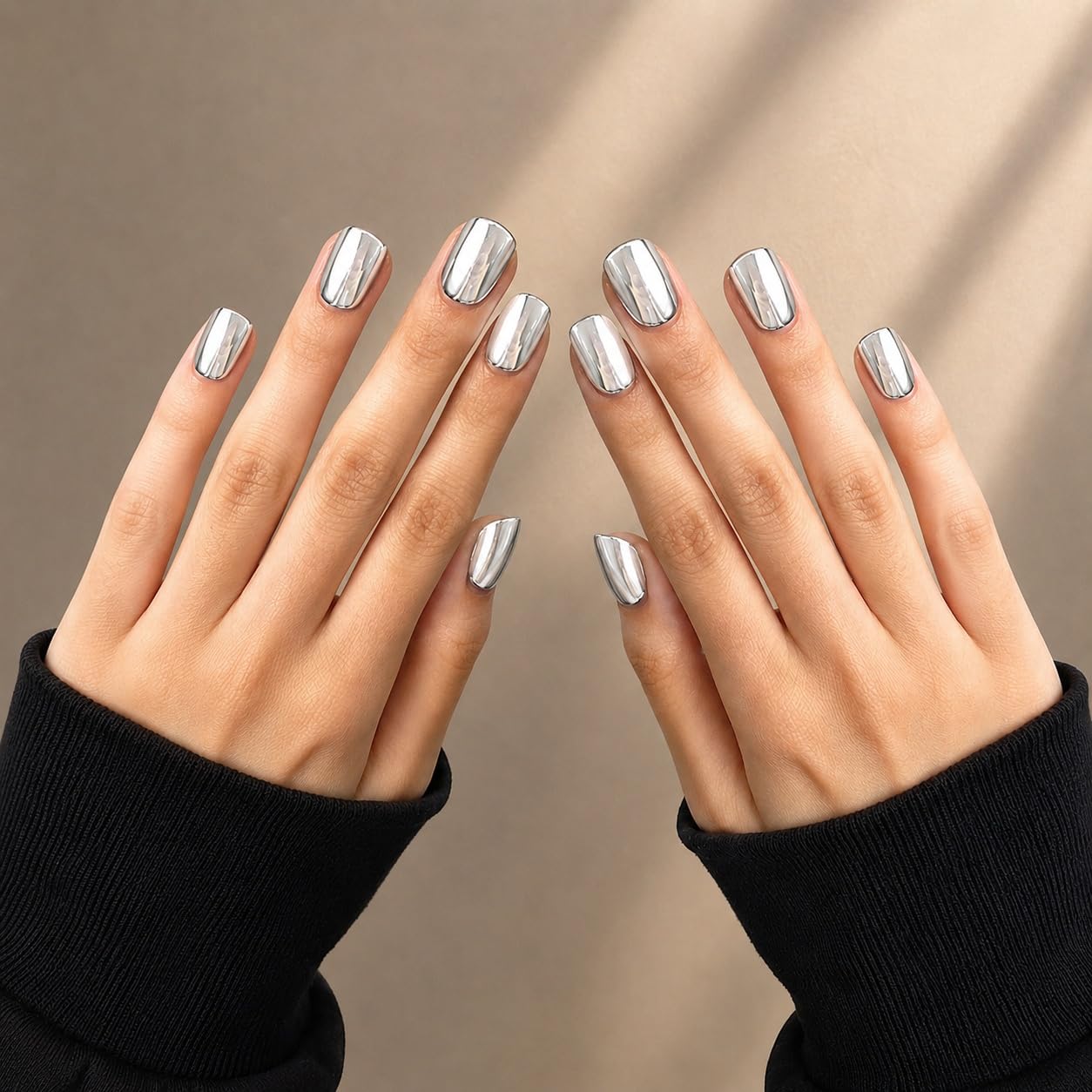 S.A.V.I Press on Nails Short Square Mirror Chrome Silver 24 Pcs