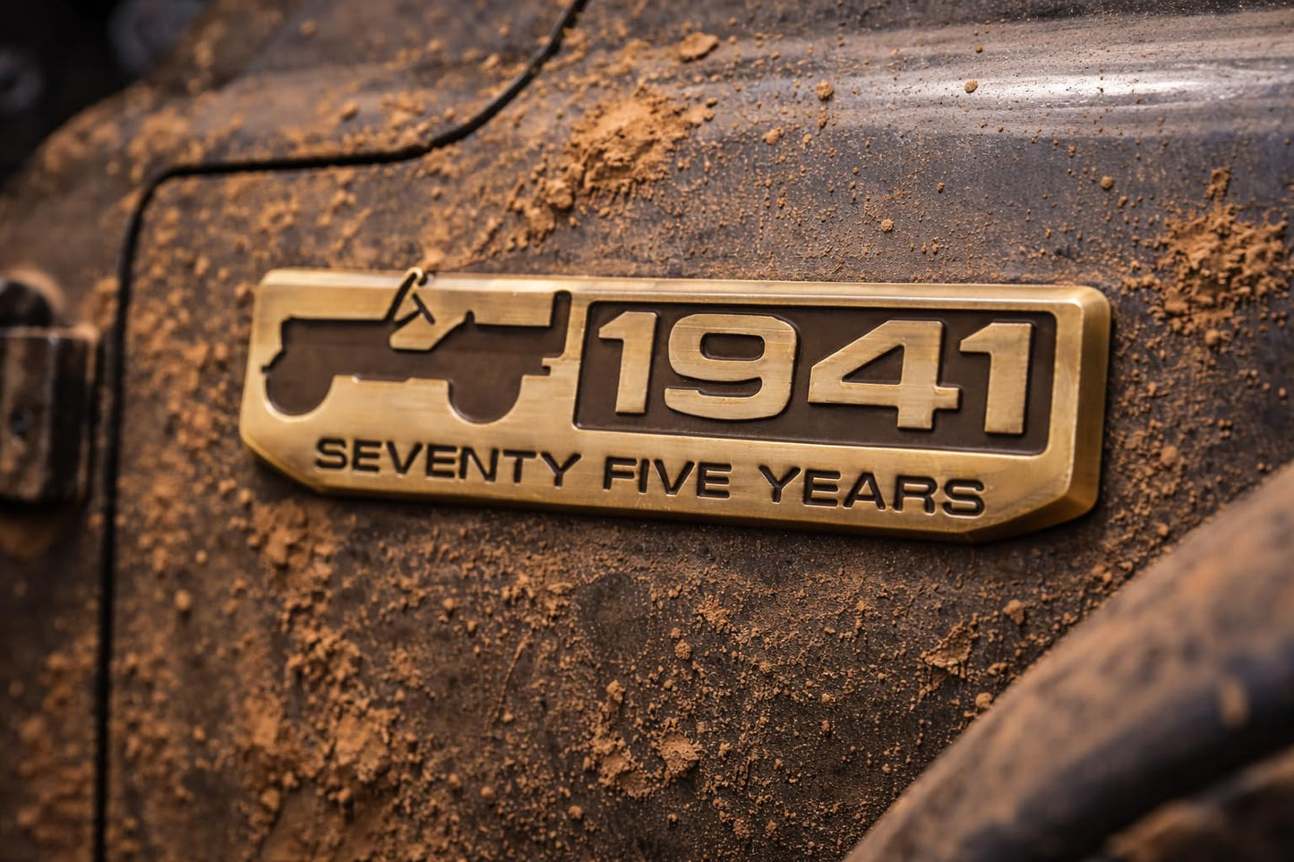 SAVIAURA Vintage Bronze 1941 Anniversary Car Emblem Badge | Metal 75 Years Commemorative Auto Sticker | Brass Finish Exterior Decal with Strong Adhesive | 13.8 x 4 cm