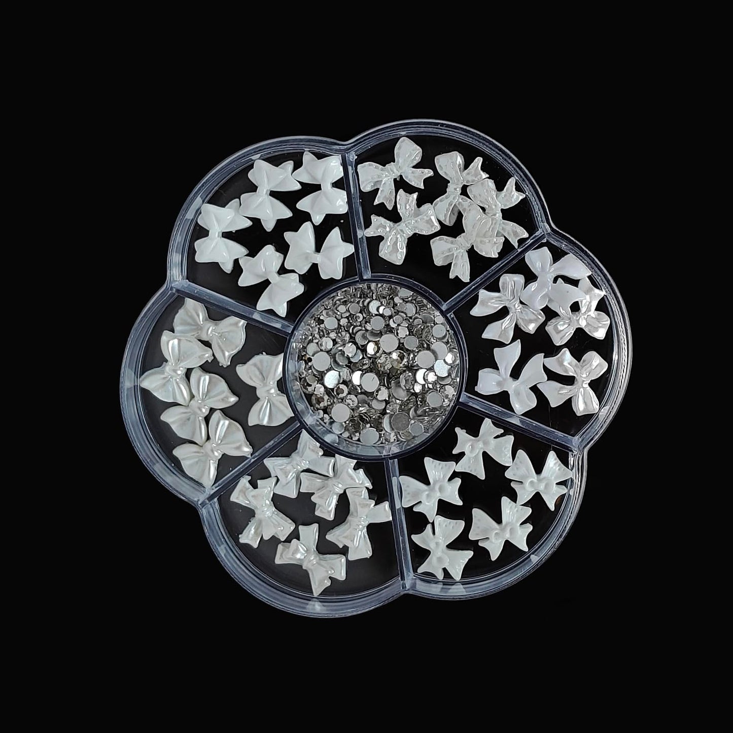 S.A.V.I 3D White Bowknot Nail Art Charms Set – 30 Pcs Glossy Resin Acrylic Bows with Flat-Back Rhinestones, Mixed Designs, Round 7-Section Storage Box (8.3 cm)