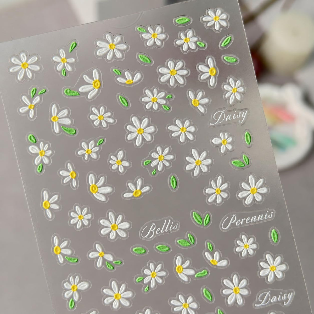 S.A.V.I 3D Floral Nail Art Stickers Self Adhesive Daisy Decals 3 Sheets | White & Yellow Flowers, Green Leaf Accents, Easy Peel & Apply, DIY Manicure, 7 x 10 cm